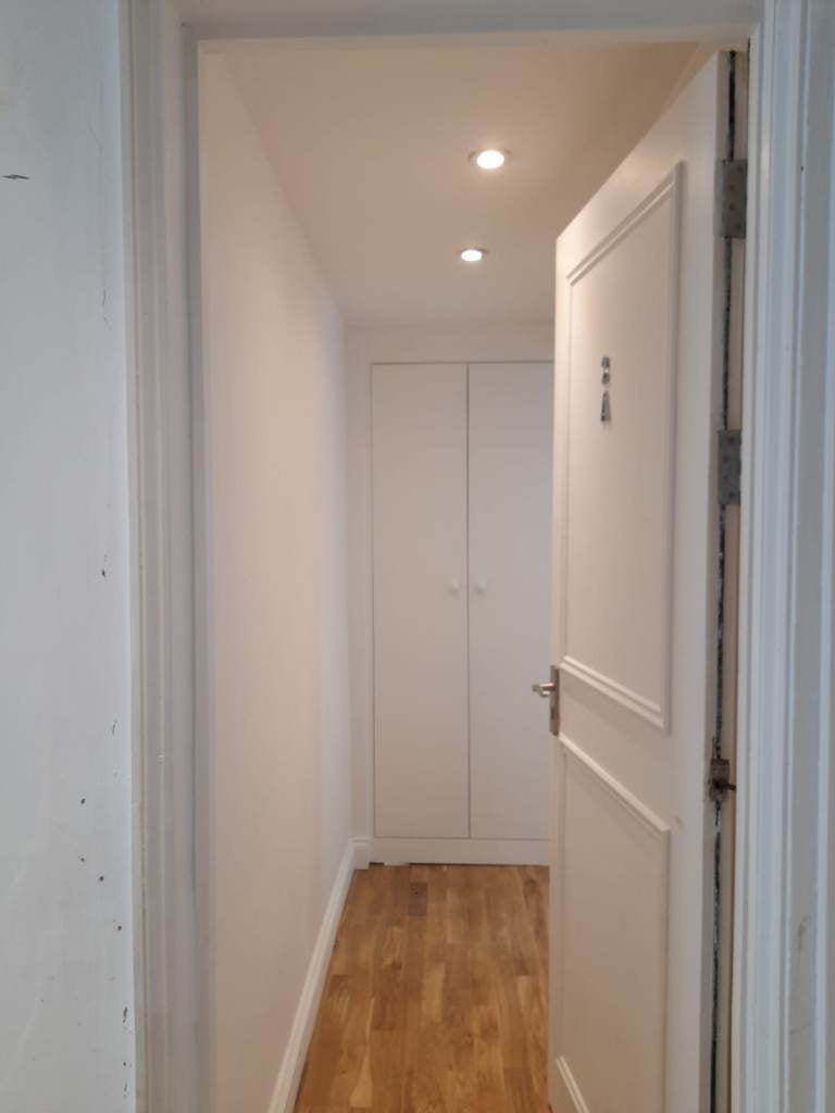 Flat Halston Close in Greater London