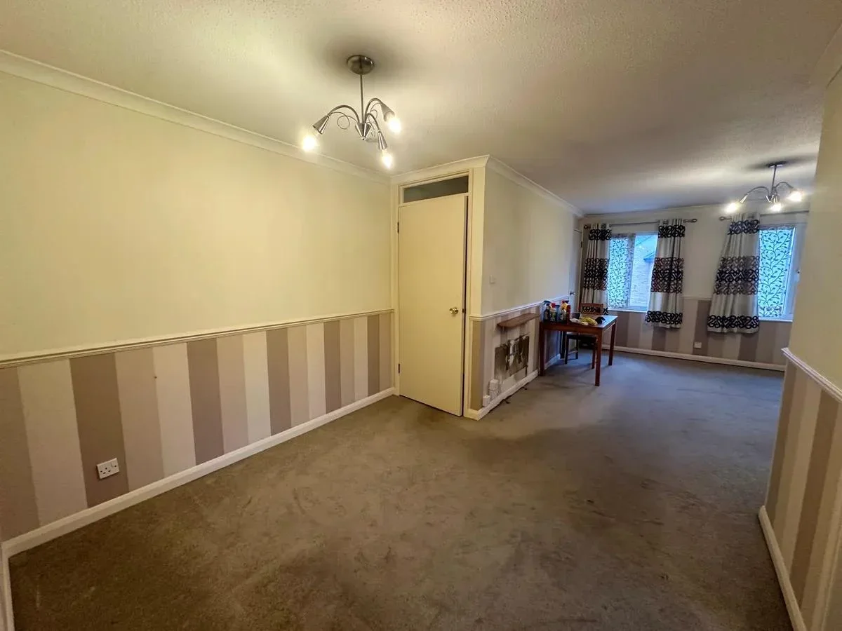 Flat Ramulis Drive in Greater London