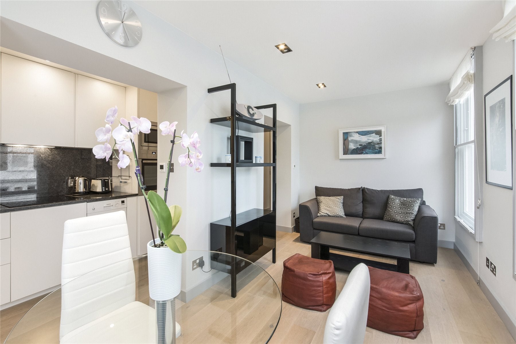 Flat Redcliffe Square in Greater London