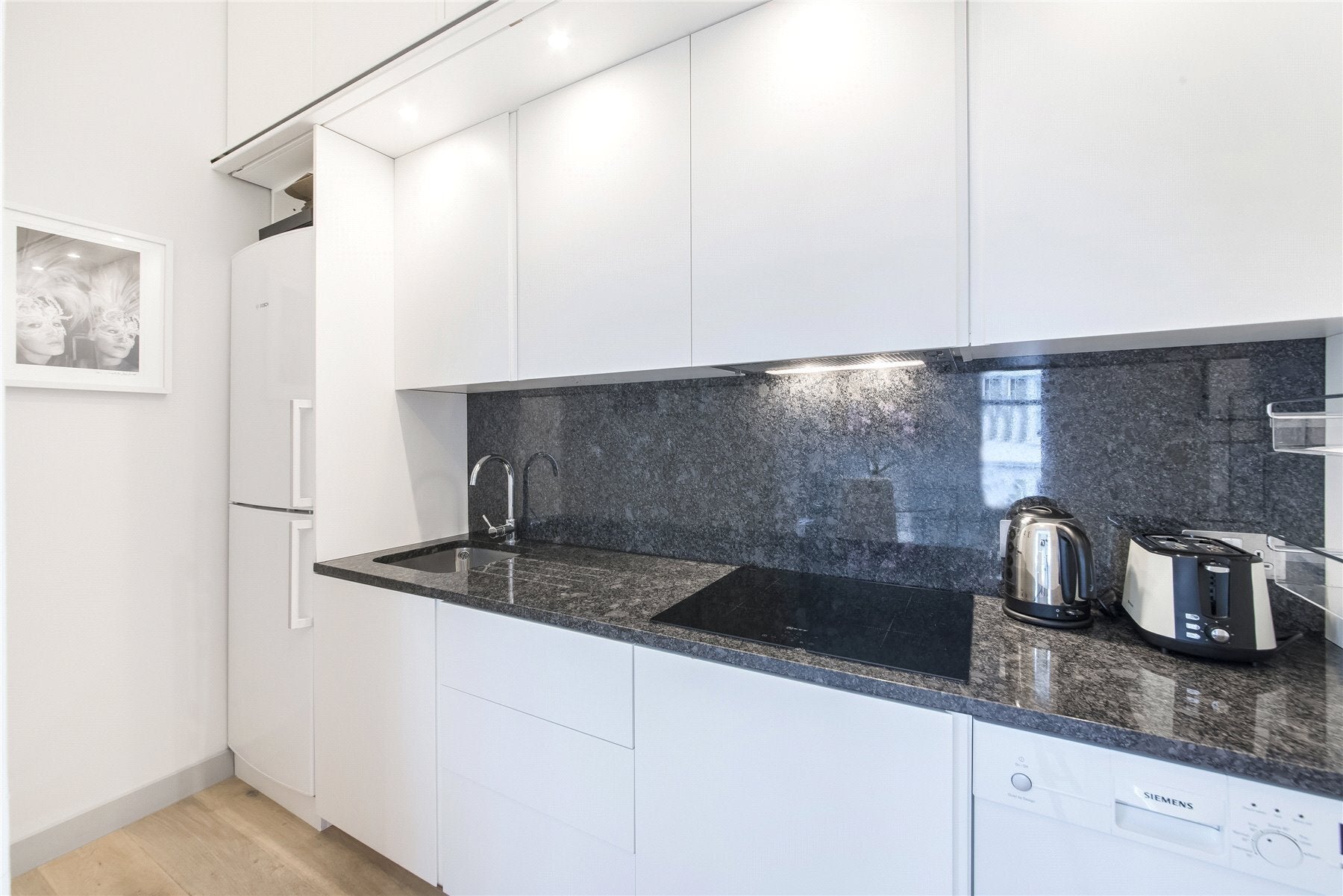 Flat Redcliffe Square in Greater London