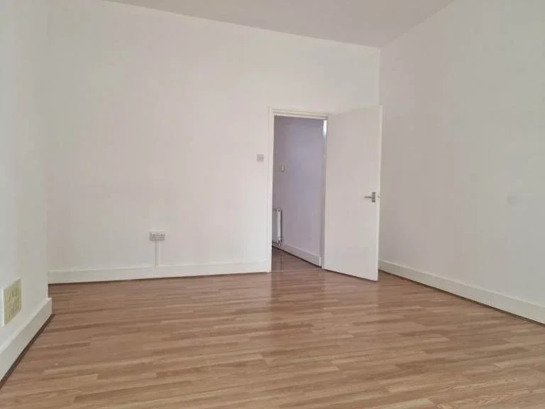 Room East Dulwich Grove in Greater London