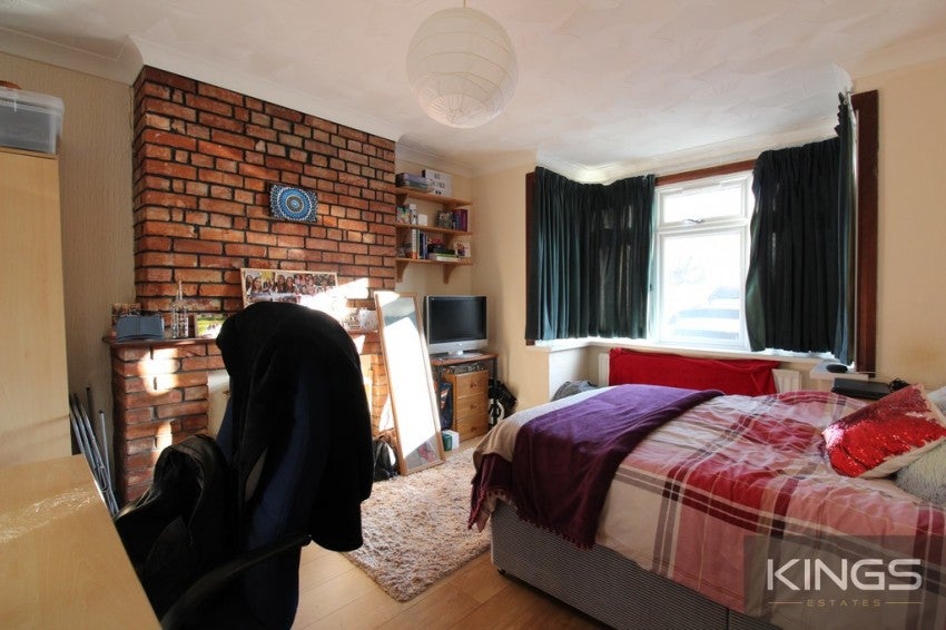 Flat Grosvenor Road in Southampton