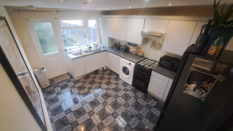 Room Gramer Close in Greater London