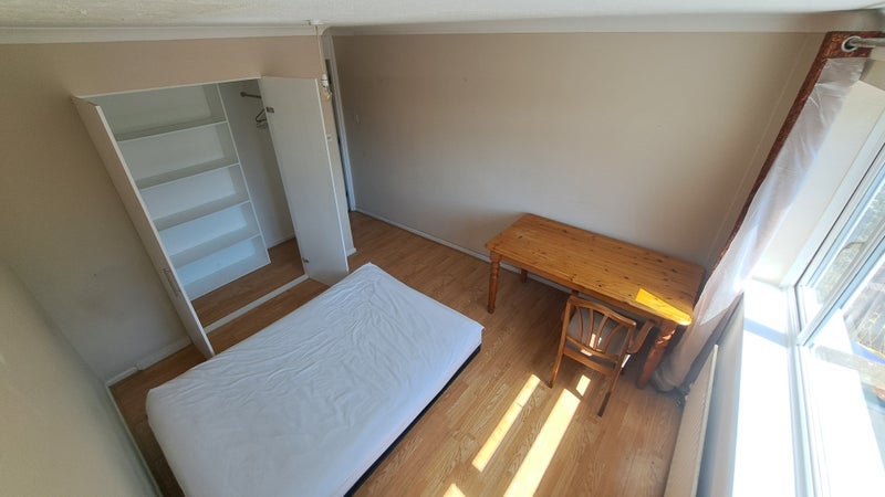 Room Gramer Close in Greater London