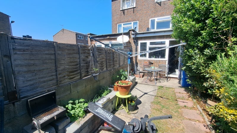 Room Gramer Close in Greater London