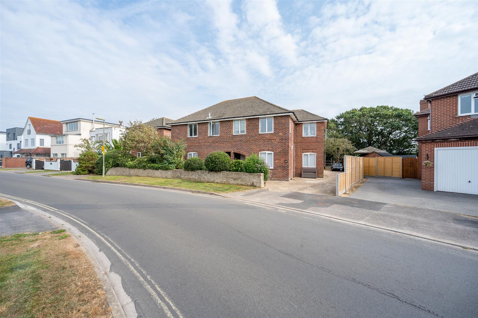 Flat Bracklesham Road in Hayling Island