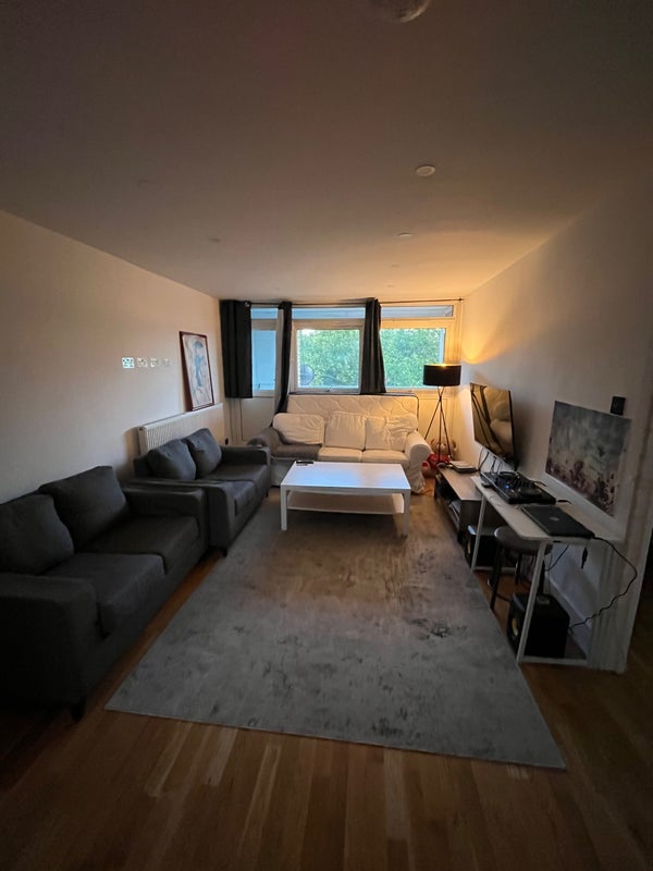 Room Malden Road in Greater London