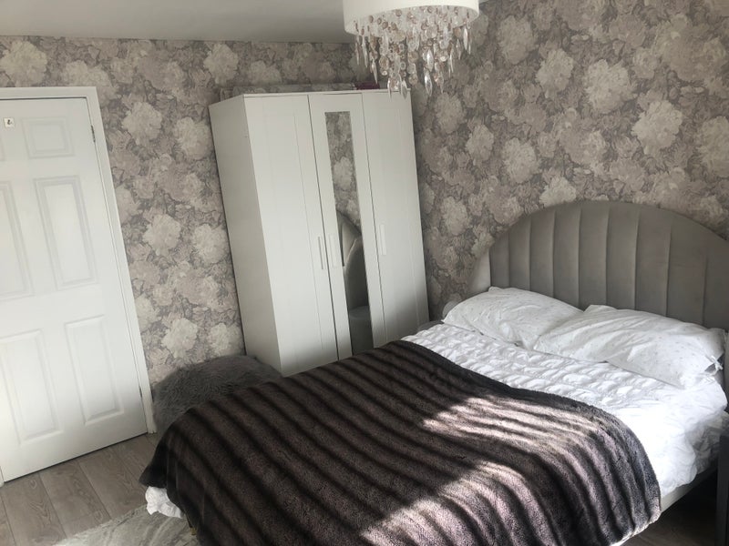 Room Salesbury Drive in Billericay