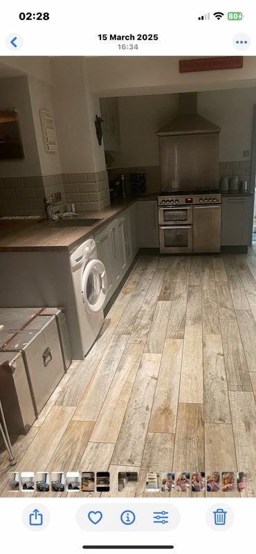 Room Woodbridge Avenue in Nottingham