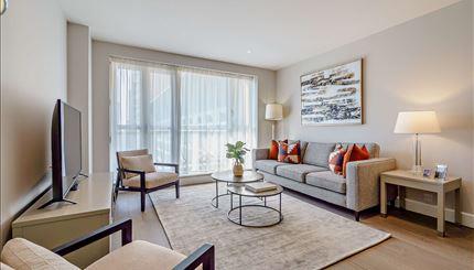 Flat Westferry Circus in Greater London