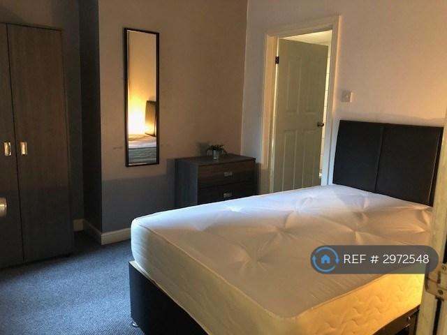 Room Stamford Road in Tameside