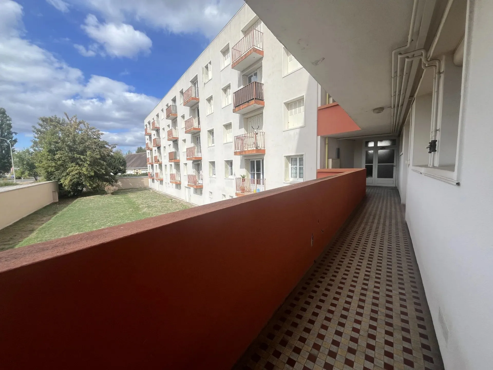 Appartement Route Nationale à Saint-Léger-des-Vignes