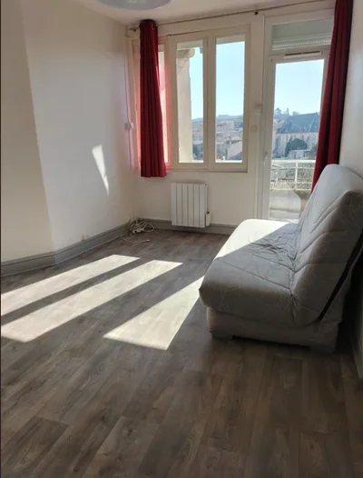 Appartement Place des Écoles à Billom