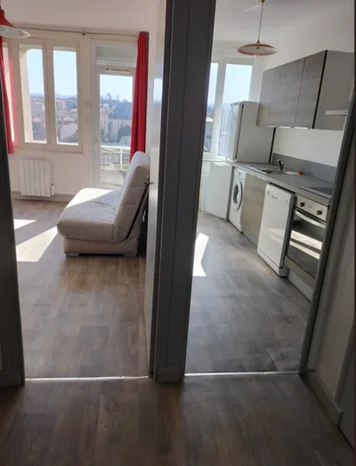 Appartement Place des Écoles à Billom