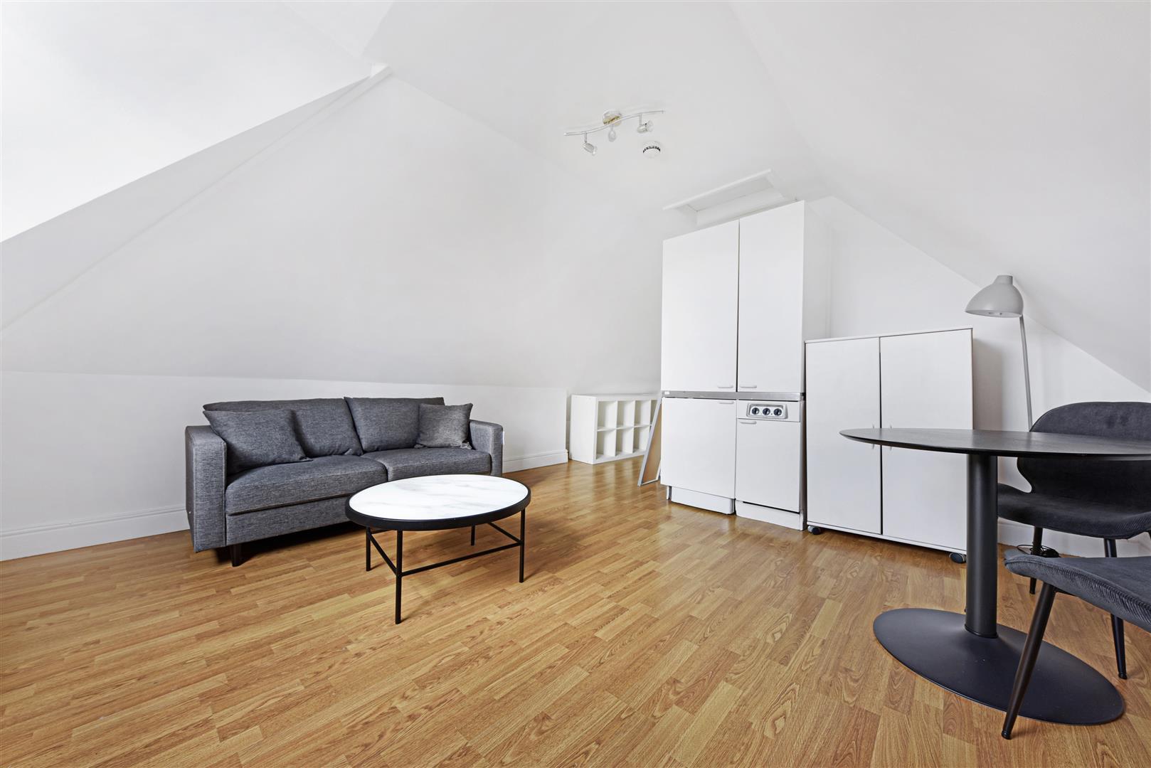 Flat St Petersburgh Place in City of Westminster