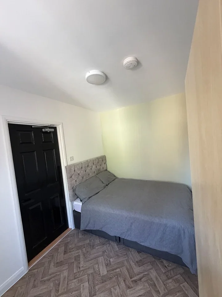 Room Shelley Road in Chelmsford