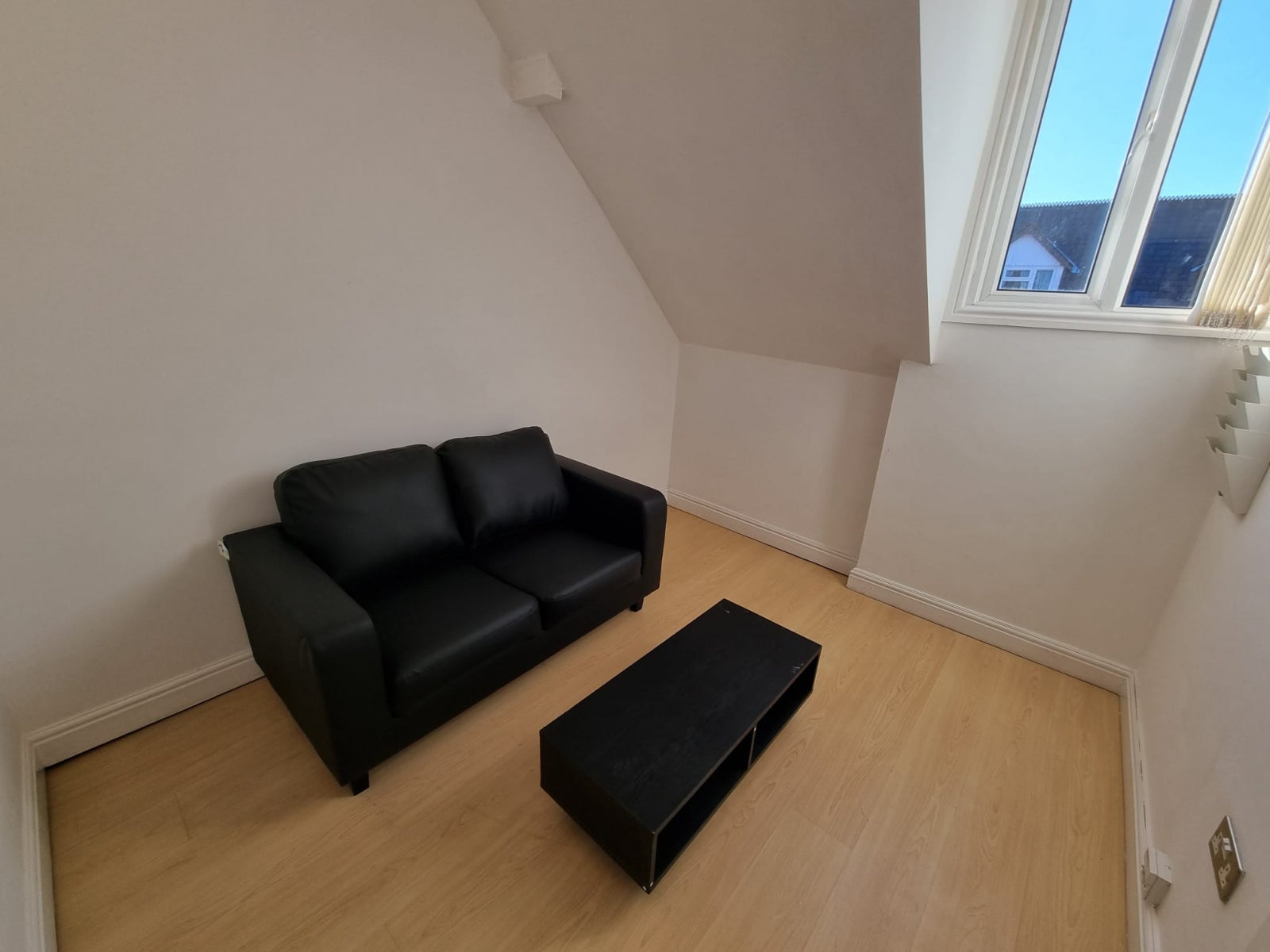 Flat Curzon Avenue in Manchester