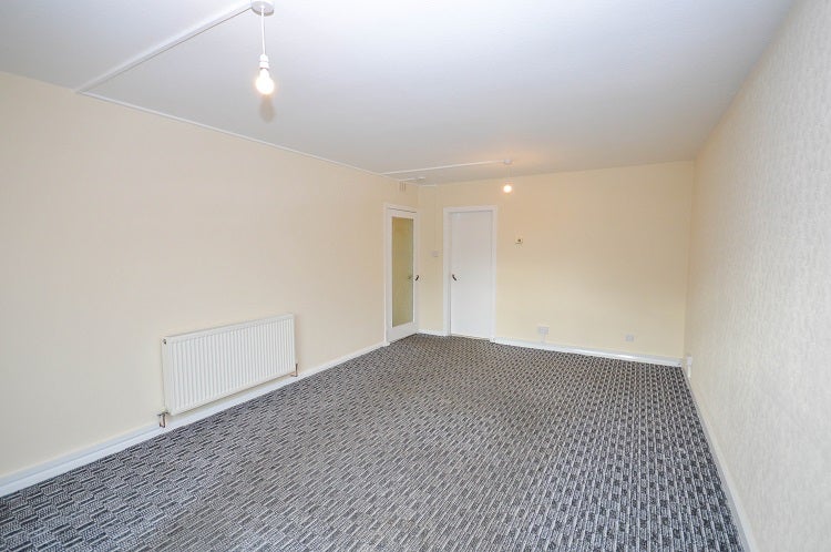 Flat Cadham Terrace in Cadham Village