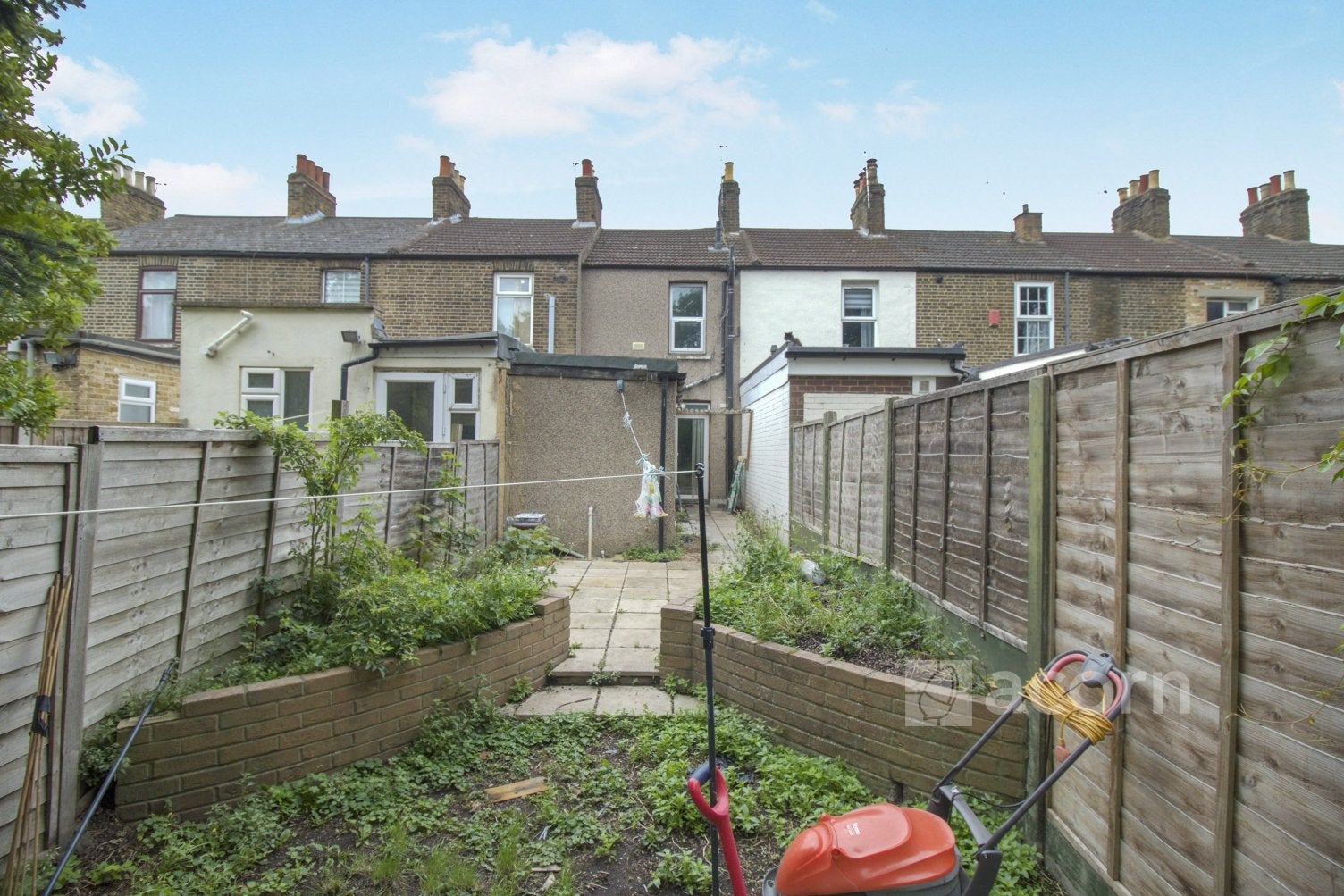 House Hamilton Walk in Greater London