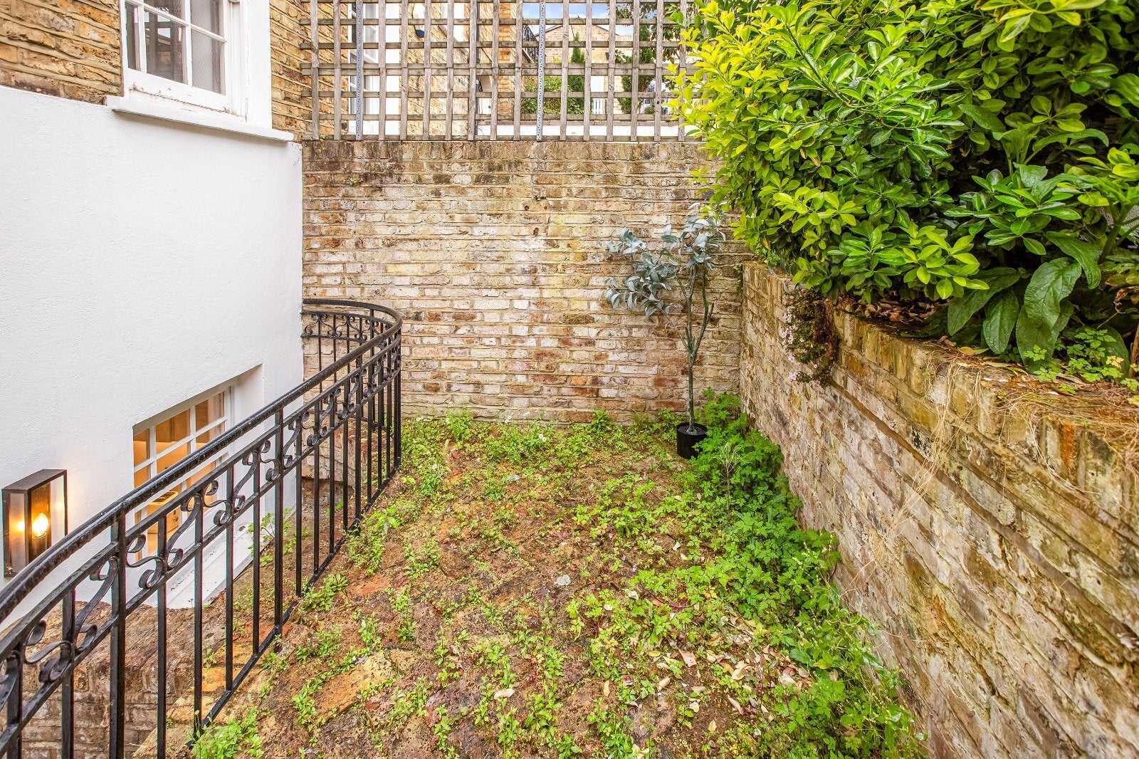 House Graham Terrace in City of Westminster