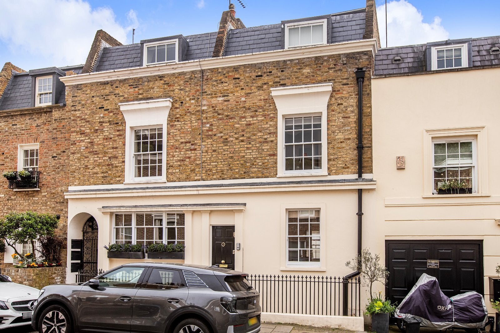 House Graham Terrace in City of Westminster
