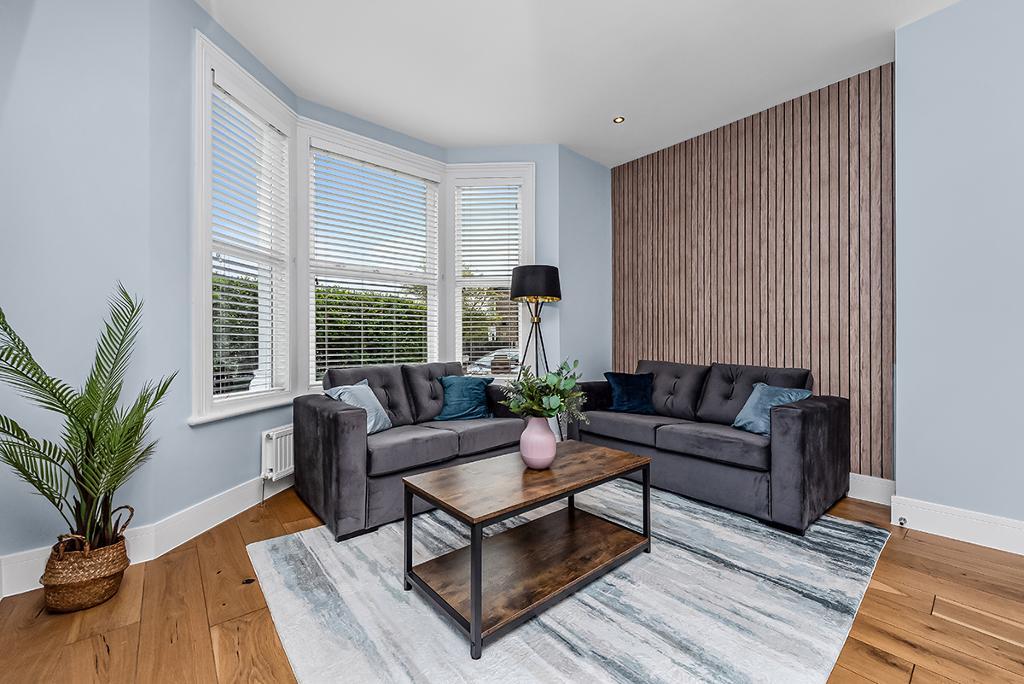 Flat Beecroft Road in Greater London