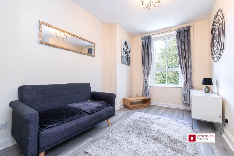 Flat Wilmot Street in Greater London