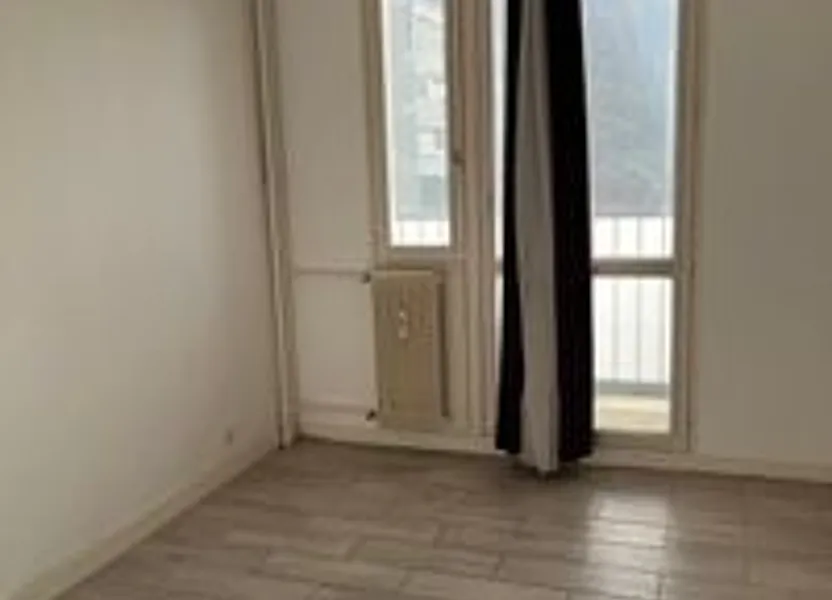 Flat Rue du Lieutenant Yvan Genot in Gaillard