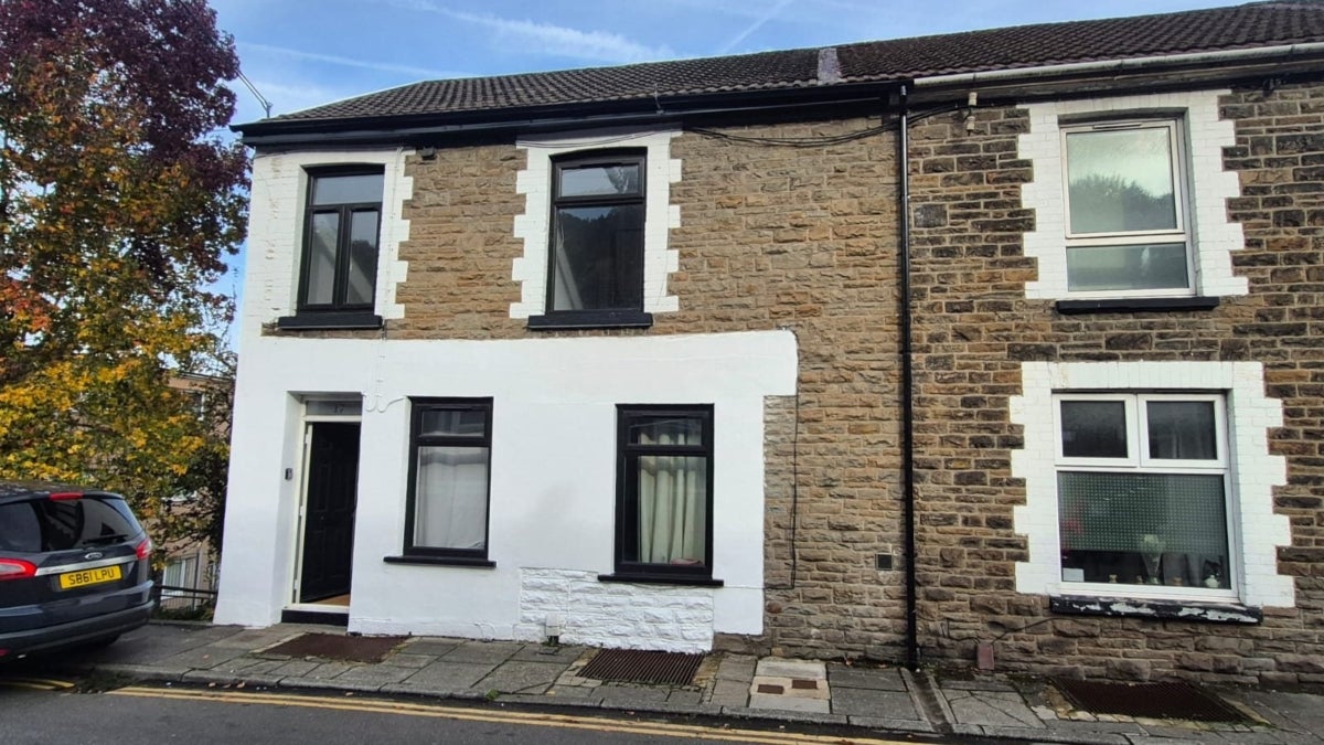 Flat Wood Road in Pontypridd