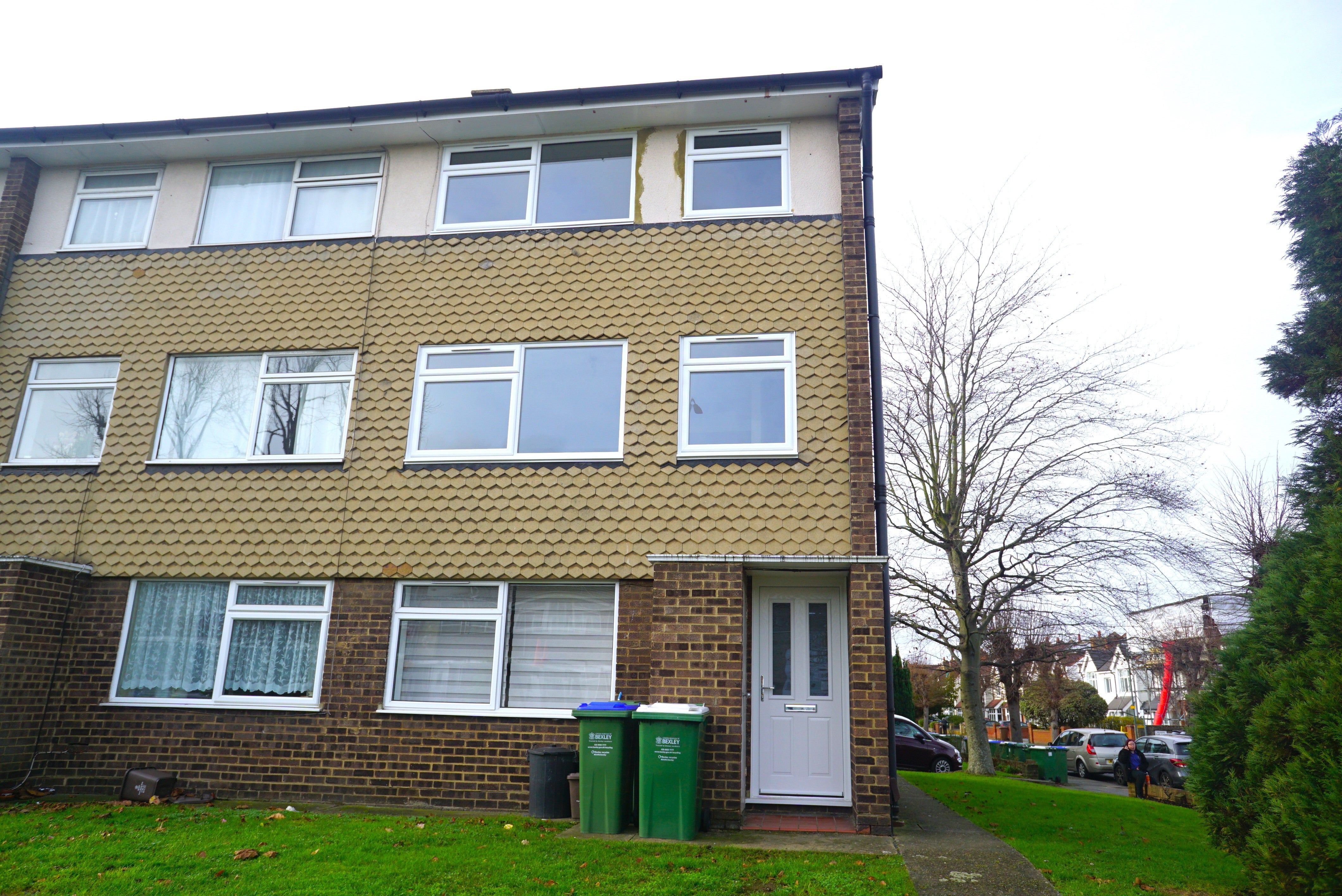Flat Manor Road in London