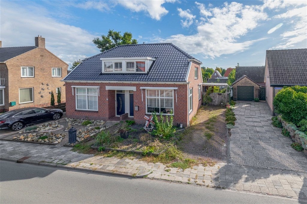 Huis Middenweg 95 in Veendam
