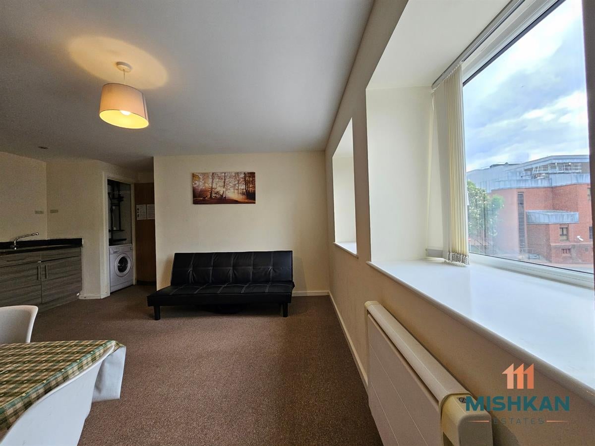Flat Edward Street in Stockport