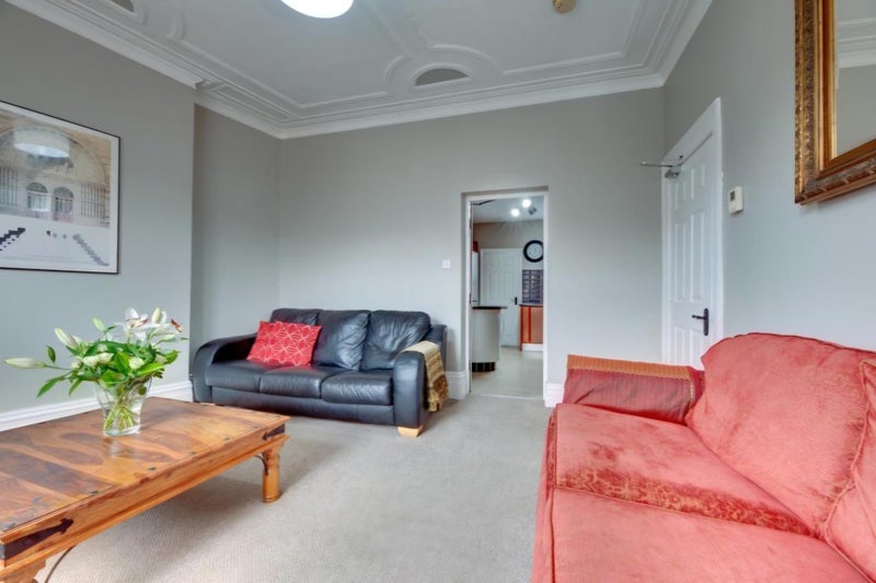 Room Avenue Road in Gateshead