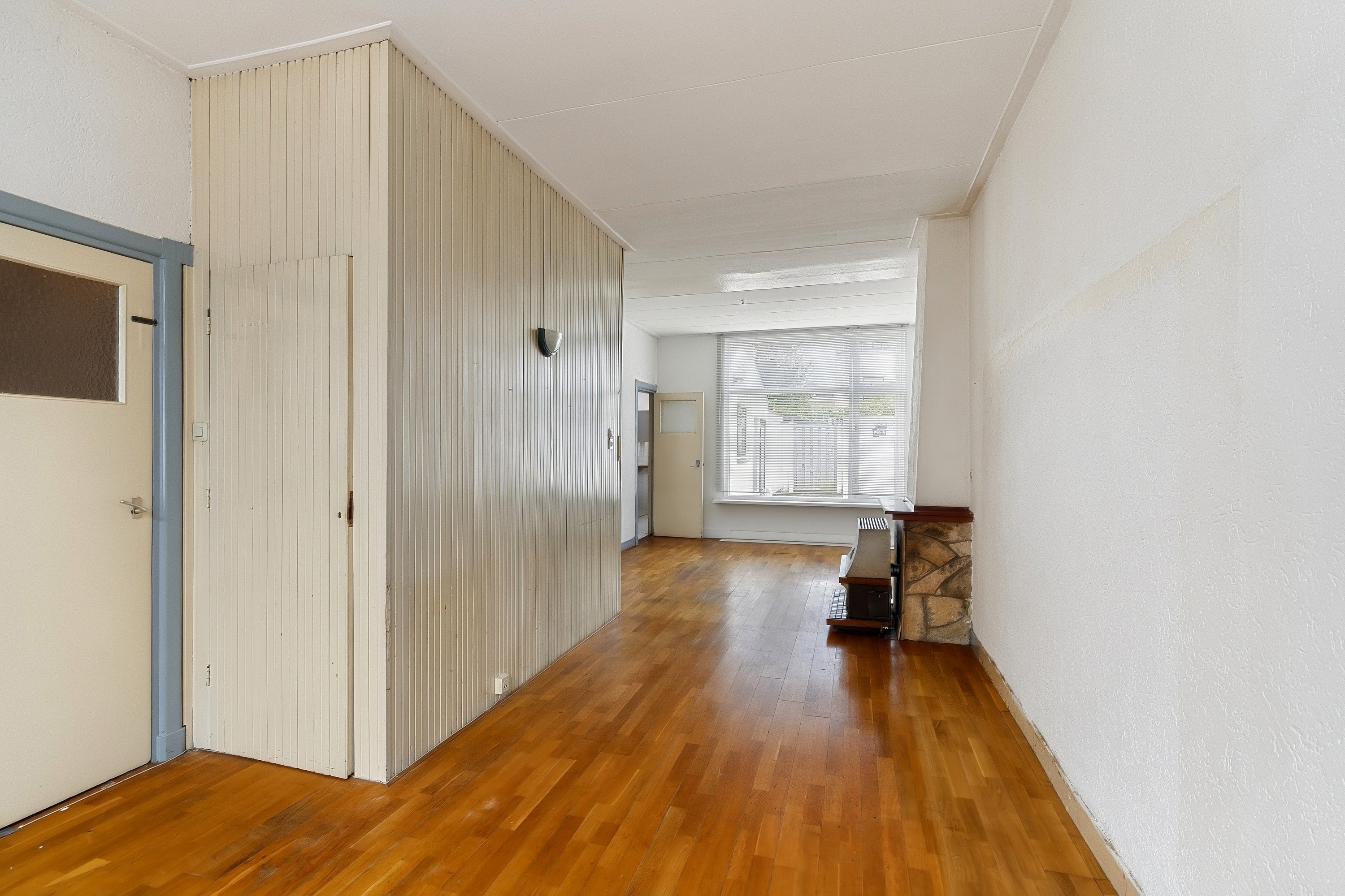 Tussenwoning te koop: Emmastraat 34, Vlaardingen