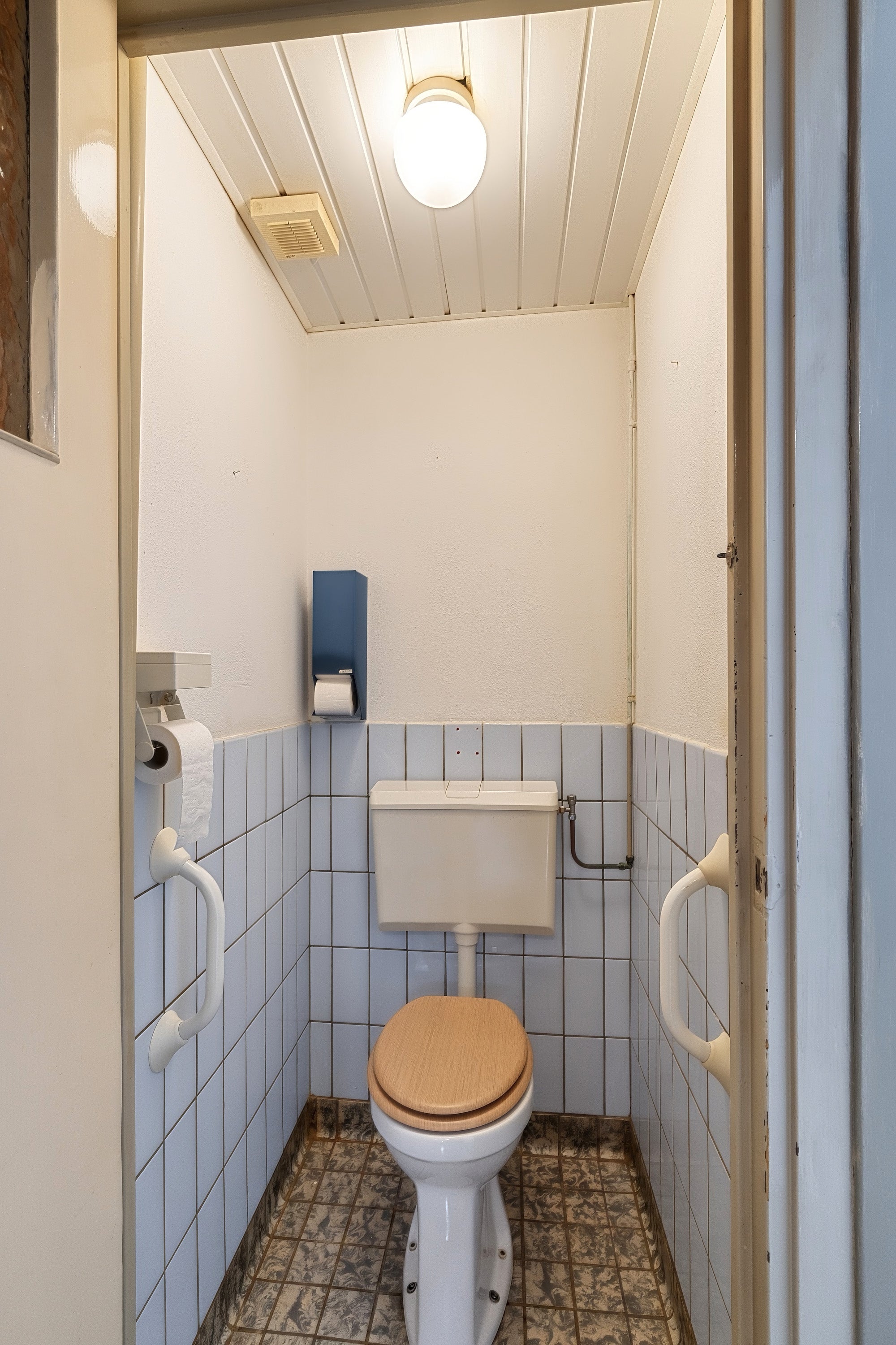Tussenwoning te koop: Emmastraat 34, Vlaardingen