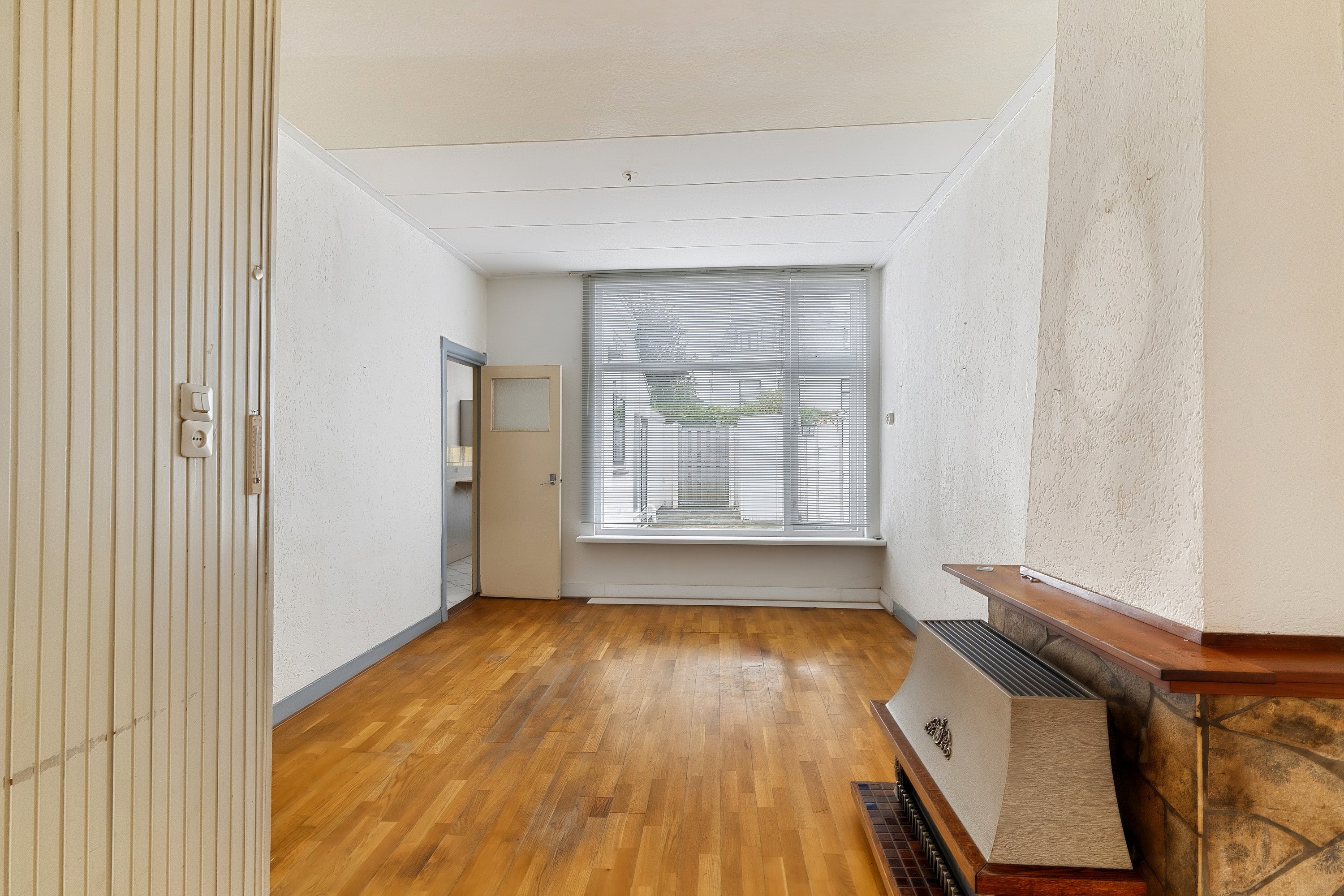 Tussenwoning te koop: Emmastraat 34, Vlaardingen