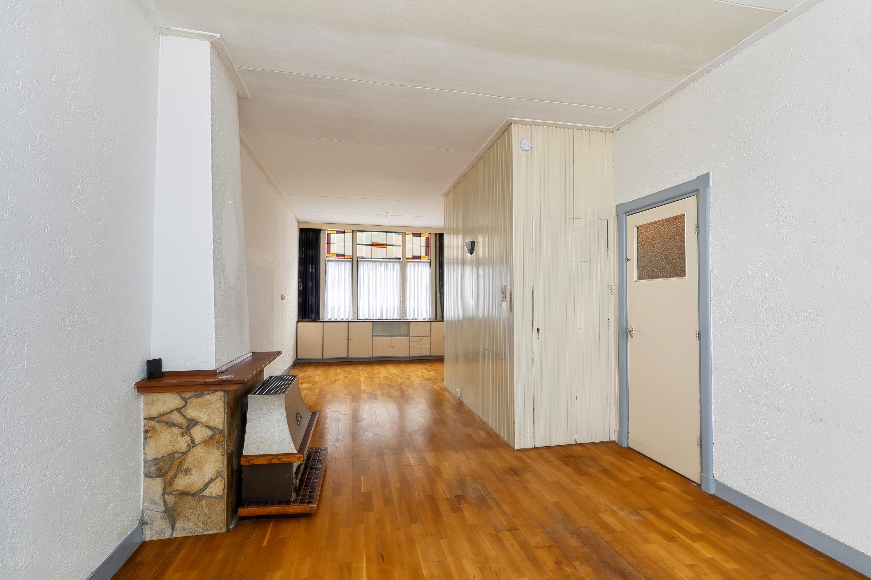 Tussenwoning te koop: Emmastraat 34, Vlaardingen