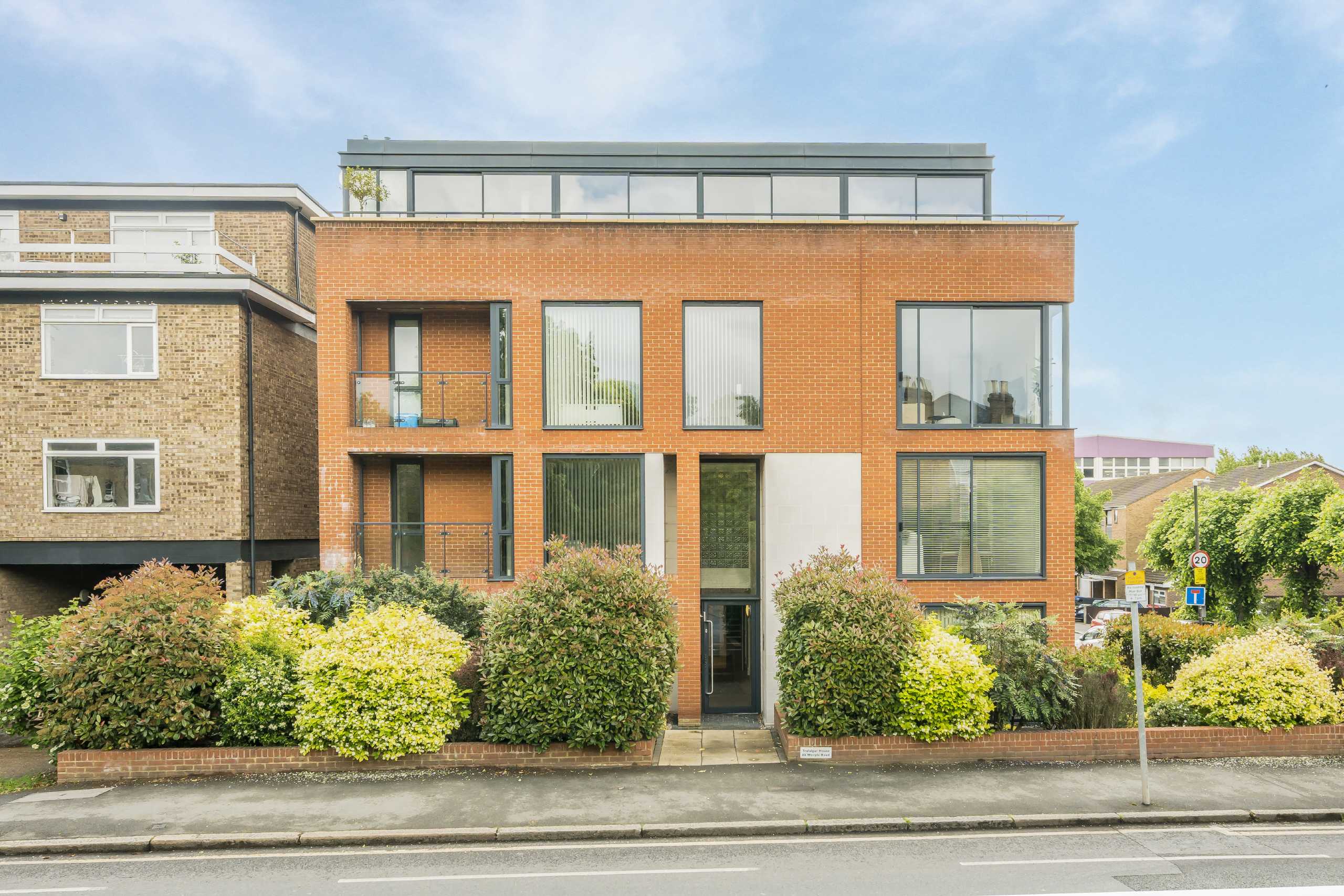 Flat Worple Road in Greater London