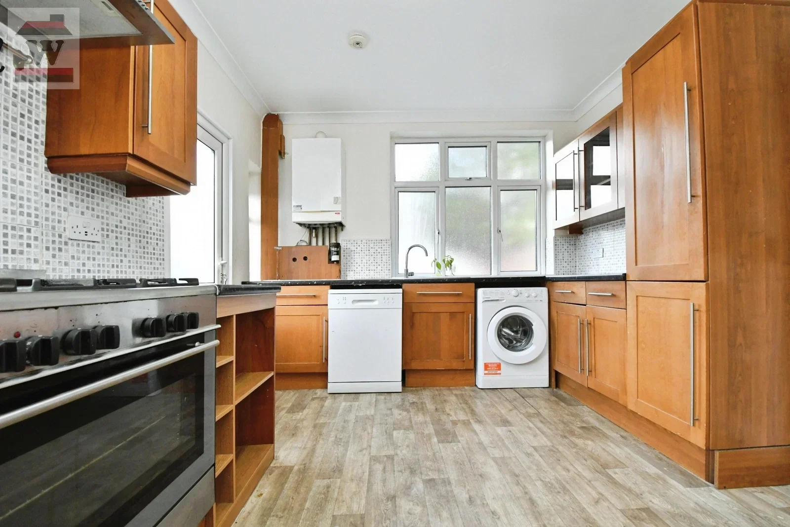 House Ellerman Avenue in Greater London