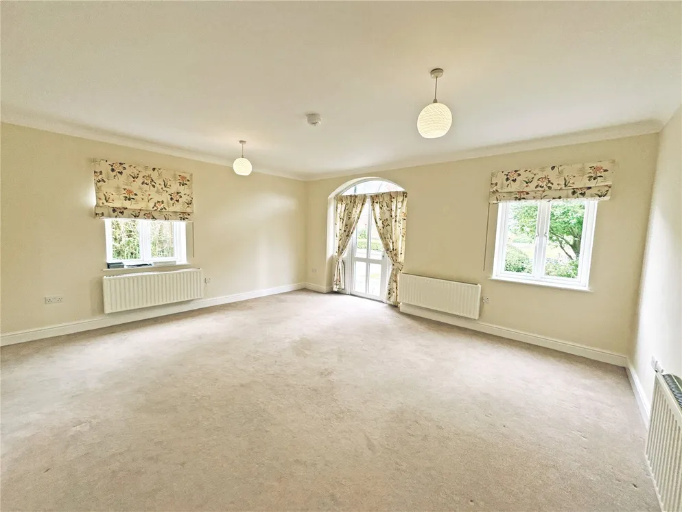 Flat Lewes Road in Wealden