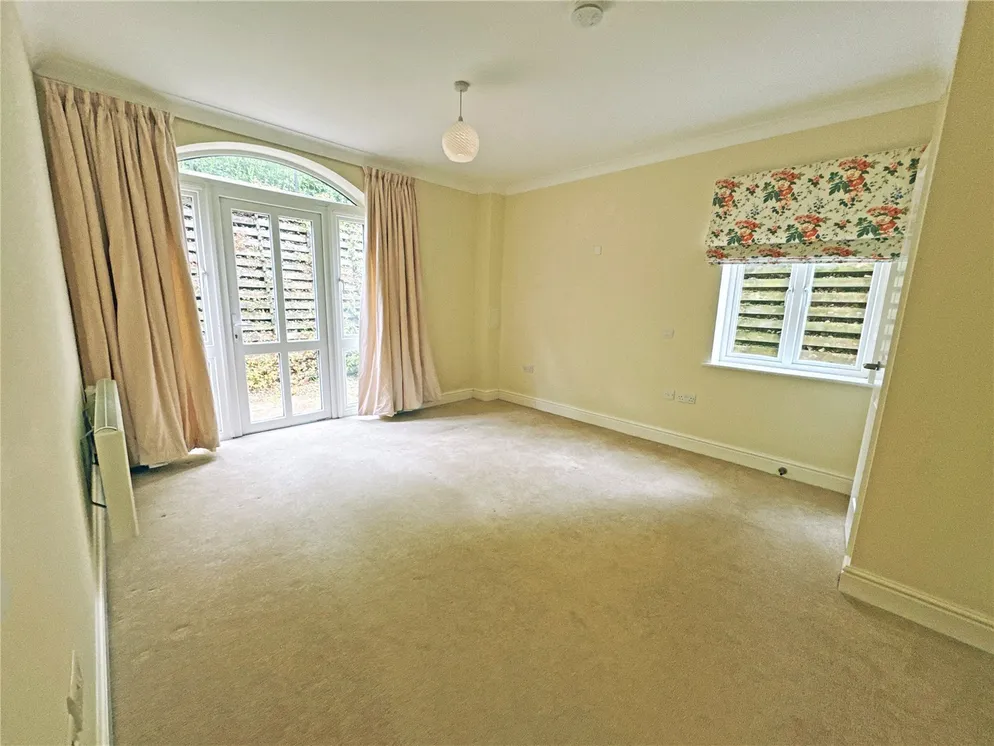 Flat Lewes Road in Wealden