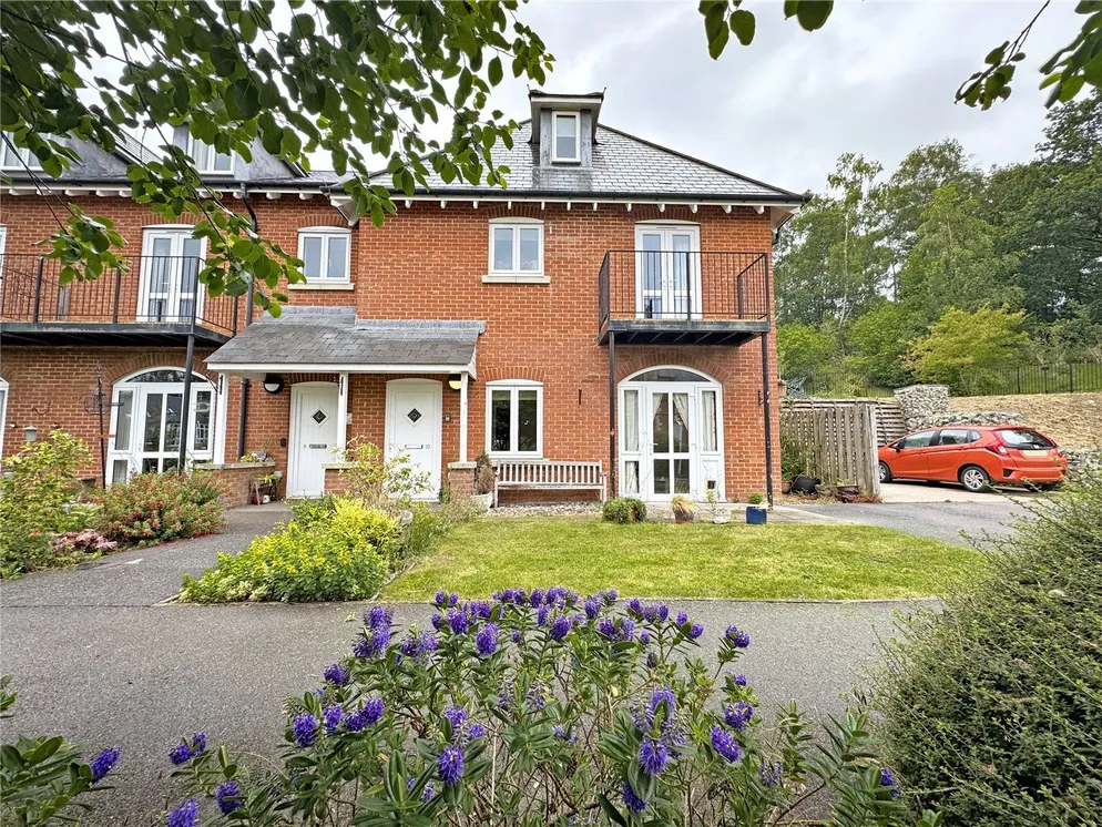 Flat Lewes Road in Wealden