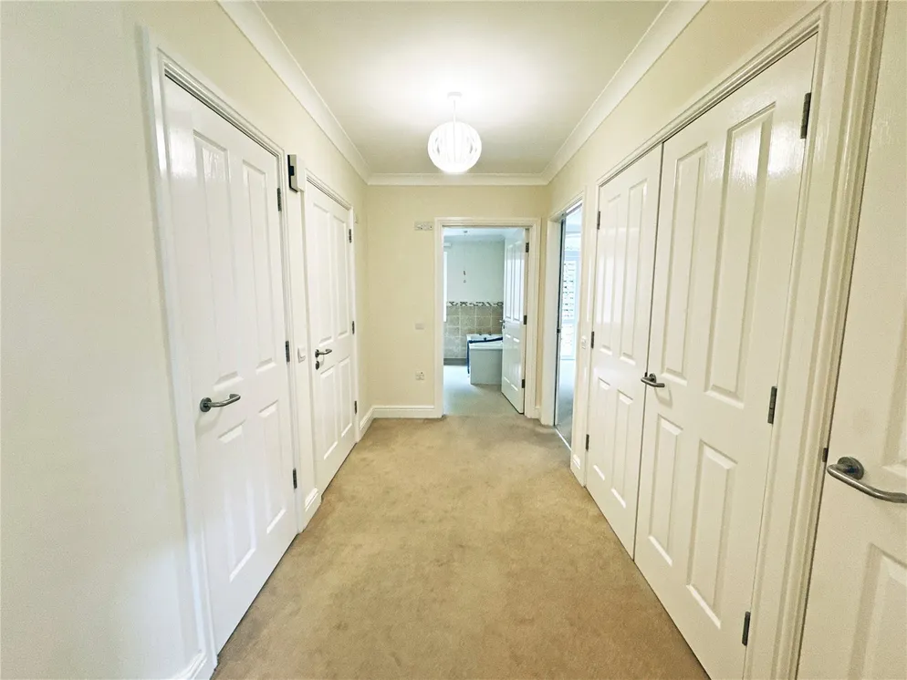 Flat Lewes Road in Wealden