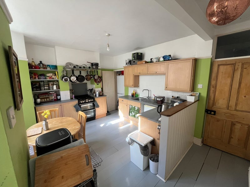 Room Cotswold Road in Bristol