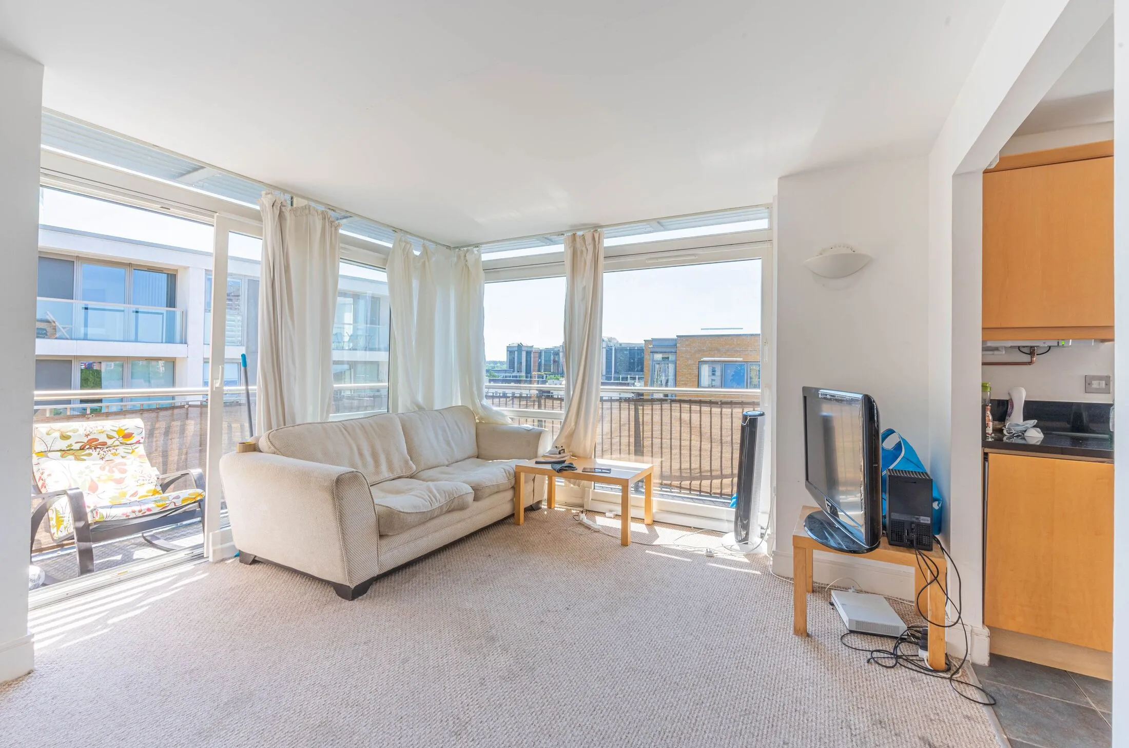Flat Cassilis Road in Greater London