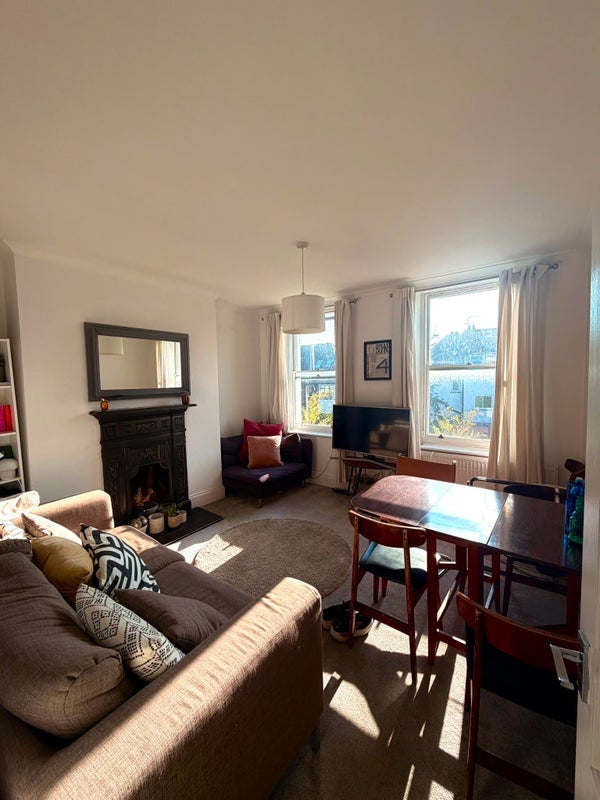 Room Terrace Road in Greater London