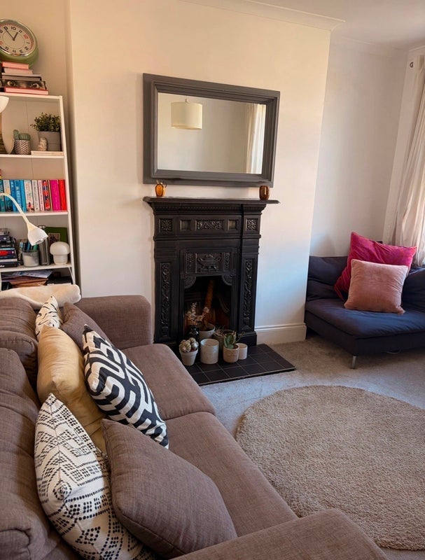 Room Terrace Road in Greater London