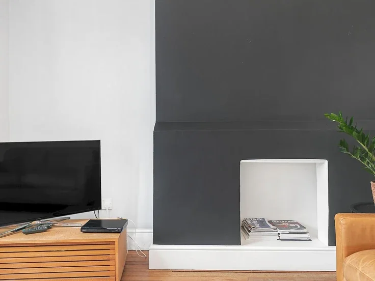 Flat Saltoun Road in Greater London