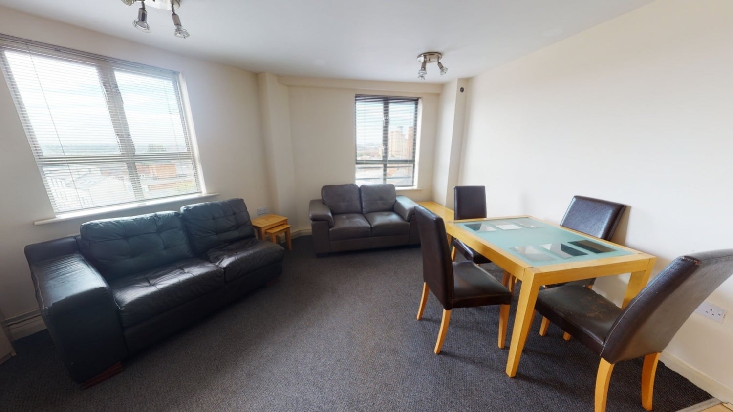 Flat Russell Street in Nottingham