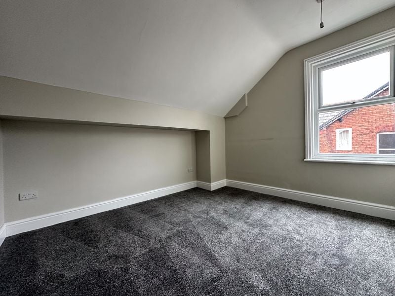 Flat Scarisbrick New Road in Southport